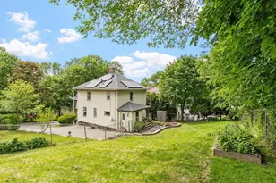 11 Wakefield St, Worcester, MA 01605 - Photo 2