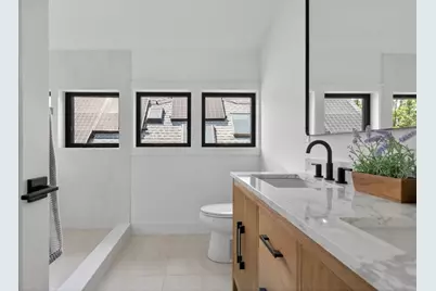 37 Kingston St #B, Somerville, MA 02144 - Photo 28