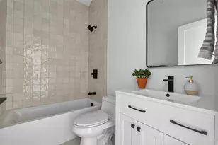 37 Kingston St, Somerville, MA 02144 - Photo 32