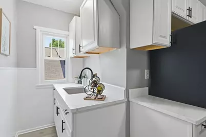 910-912 Granby Rd, Chicopee, MA 01020 - Photo 10