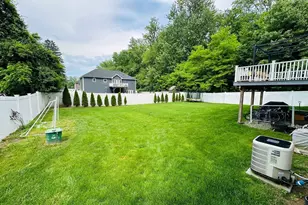 83 Federal St, Agawam, MA 01001 - Photo 2