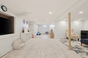 23 Kosciusko St, Peabody, MA 01960 - Photo 20