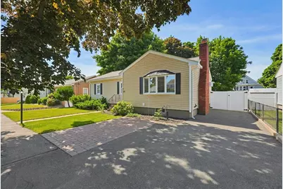23 Kosciusko St, Peabody, MA 01960 - Photo 34