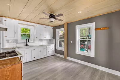 6 Greenwood St, Gardner, MA 01440 - Photo 2