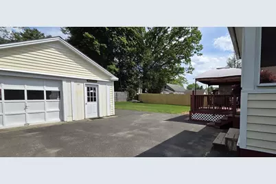 351 Davis Street, Greenfield, MA 01301 - Photo 34