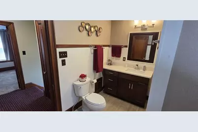 351 Davis Street, Greenfield, MA 01301 - Photo 20
