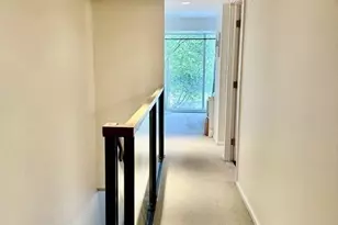 2 Earhart, Cambridge, MA 02141 - Photo 18