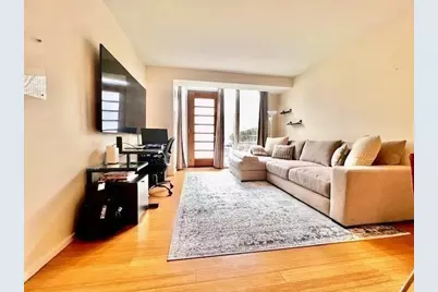 2 Earhart #121, Cambridge, MA 02141 - Photo 8