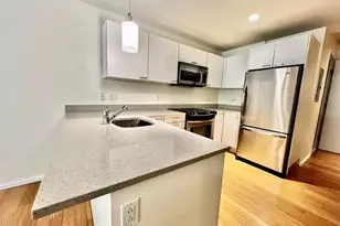 2 Earhart, Cambridge, MA 02141 - Photo 12