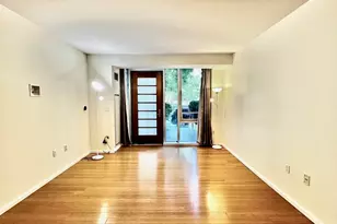2 Earhart, Cambridge, MA 02141 - Photo 4