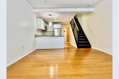2 Earhart #121, Cambridge, MA 02141 - Photo 4