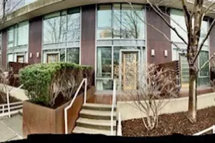 2 Earhart, Cambridge, MA 02141 - Photo 32
