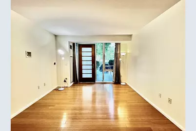 2 Earhart #121, Cambridge, MA 02141 - Photo 6