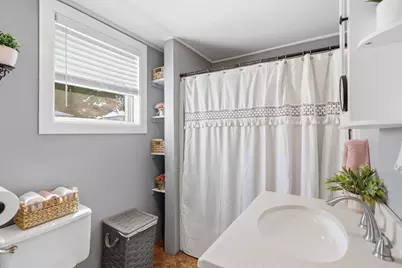 14 Norfolk St, Haverhill, MA 01830 - Photo 8