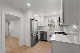 85 School St, Boston, MA 02129 - Photo 6