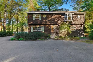 33 W Elm St, Hopkinton, MA 01748 - Photo 4