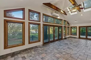 33 W Elm St, Hopkinton, MA 01748 - Photo 8