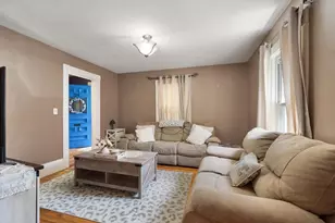 24 Bennett Pl, Leominster, MA 01453 - Photo 14