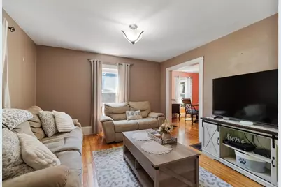 24 Bennett Pl, Leominster, MA 01453 - Photo 14
