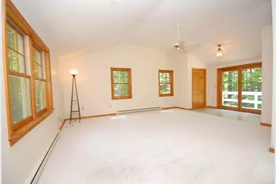 40 Shattuck St, Pepperell, MA 01463 - Photo 12
