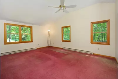 40 Shattuck St, Pepperell, MA 01463 - Photo 10