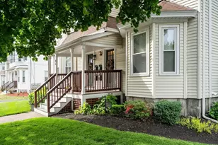 86 Brown St, Waltham, MA 02453 - Photo 2