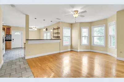 86 Brown St #4, Waltham, MA 02453 - Photo 4