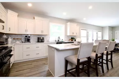103 Oak Hollow Rd, Springfield, MA 01128 - Photo 14