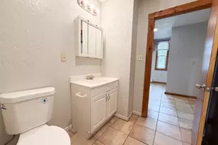 127 Austin St, Worcester, MA 01609 - Photo 12