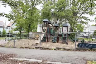 127 Austin St, Worcester, MA 01609 - Photo 20