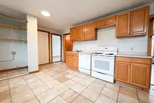 127 Austin St, Worcester, MA 01609 - Photo 4