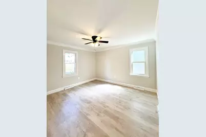 289 Commercial St, Whitman, MA 02382 - Photo 6