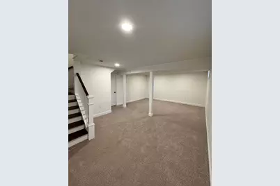 289 Commercial St, Whitman, MA 02382 - Photo 12