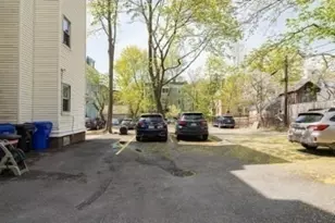 185 Davis Ave, Brookline, MA 02445 - Photo 16
