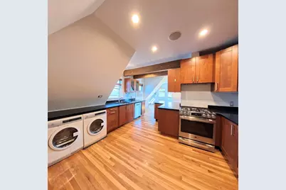 185 Davis Avenue #8, Brookline, MA 02445 - Photo 2