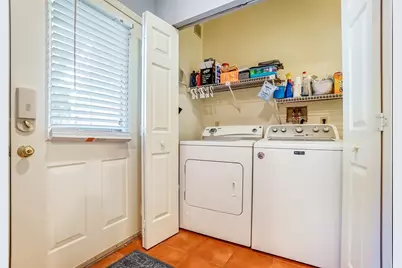 32 Hammond Pl #32, Woburn, MA 01801 - Photo 10