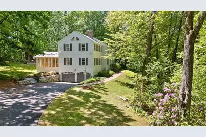 135 Raleigh Tavern Lane, North Andover, MA 01845 - Photo 2