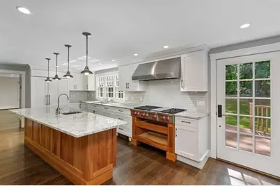 135 Raleigh Tavern Lane, North Andover, MA 01845 - Photo 6