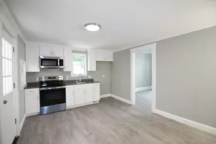 24 Fairmount St, Springfield, MA 01108 - Photo 6