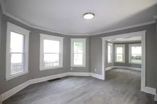 24 Fairmount St, Springfield, MA 01108 - Photo 2