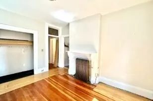 61 Monument Ave, Boston, MA 02129 - Photo 4