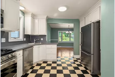 18 Lake St, Shrewsbury, MA 01545 - Photo 8