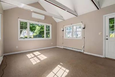 18 Lake St, Shrewsbury, MA 01545 - Photo 12
