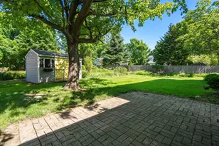 18 Lake St, Shrewsbury, MA 01545 - Photo 32