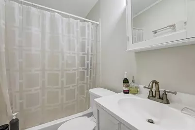 130 Myrtle St #2, Boston, MA 02114 - Photo 4