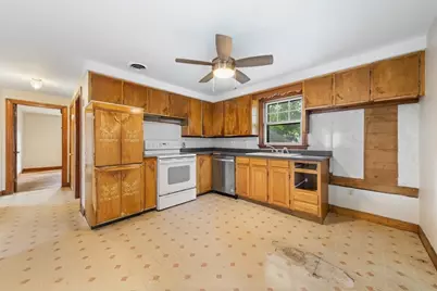 179 Eighth Street, Leominster, MA 01453 - Photo 12