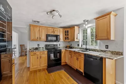 135 Jennies Way, Tewksbury, MA 01876 - Photo 2