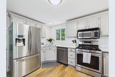 15 Heritage Rd, Acushnet, MA 02743 - Photo 12