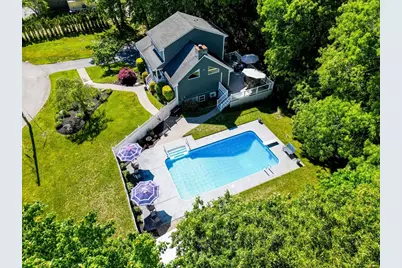 15 Heritage Rd, Acushnet, MA 02743 - Photo 4