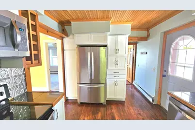 21 River St, North Adams, MA 01247 - Photo 8